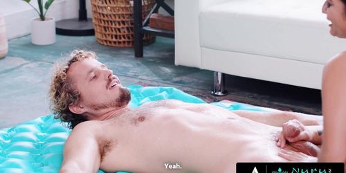 NURU MASSAGE Hot Masseuse Avery Black Body Slides On A Client s Cock Before Doing A Steamy 69 (Robby Echo)