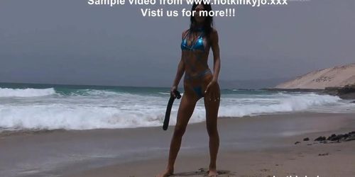 Hotkinkyjo deep dildo fuck and belly bulge at public beach