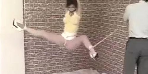 Vintage bondage clips3