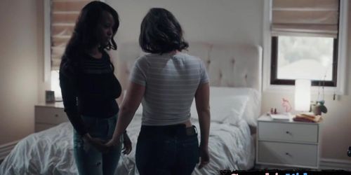 Busty ebony les sixtynines and fingers in erotic couple