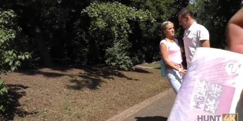 HUNT4K. Hunter meets couple in the park (Vinna Reed)