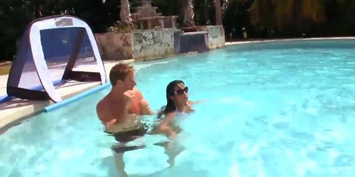 Brazzers - Big Boobs In Sports - Water Polo Ho Scene Starring (Abella Anderson, Levi Cash)