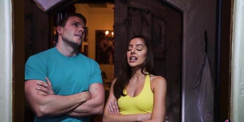 Stepsis And Stepson Find Mom Being Stuck In The Dryer (Codey Steele, Lauren Phillips, Vanna Bardot)