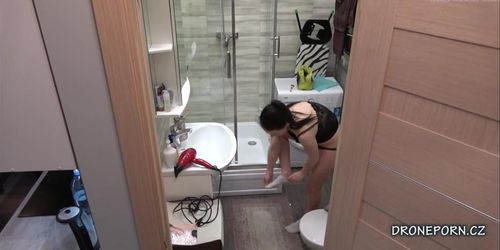 Petty teen girl ally in the bathroom - cam