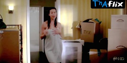 Kate Walsh Sexy Scene  in Private Practice