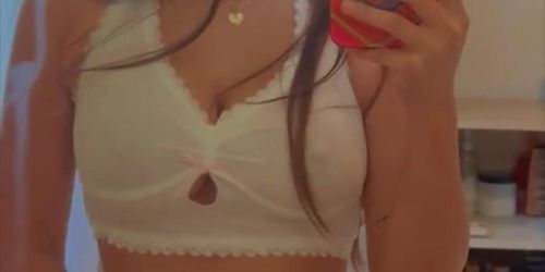 Sophieraiin Rubbing Pussy Through Panties Selfie Video Leaked