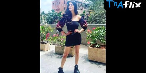 Shruti Haasan Sexy Scene  in Shruti Haasan Hot Sexy Bold January June 2019