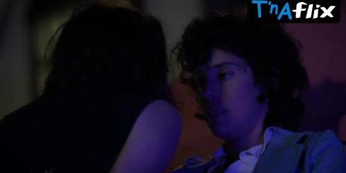 Mishel Prada Lesbian,  Breasts Scene  in Vida