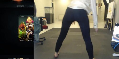 Loulouesp Boob Slip Yoga Twitch Stream Video
