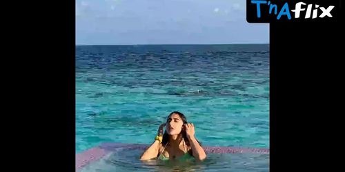 Sara Ali Khan Breasts Scene  in Sara Ali Khan Hot Sexy Bold October December 2019