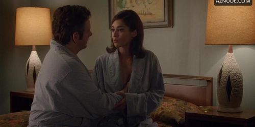 Emily Kinney Breasts,  Underwear Scene  in Masters Of Sex