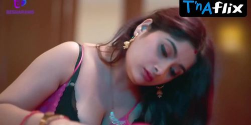 Jullie Borra Sexy Scene  in Dhoka