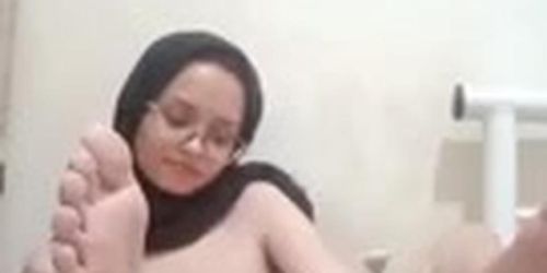 Cantik Awek Tudung Ni