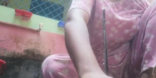 Desi bhabi fucks bf in hot homemade sex - big ass small boobs