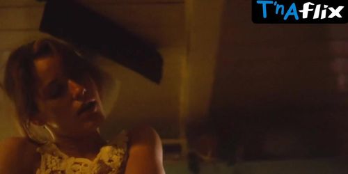 Nicolette Krebitz Sexy Scene  in Bandits