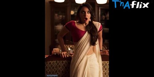 Kiara Advani Butt,  Breasts Scene  in Kiara Advani Sexy Expression Compilation
