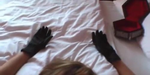 burglar girl gets taught a lesson