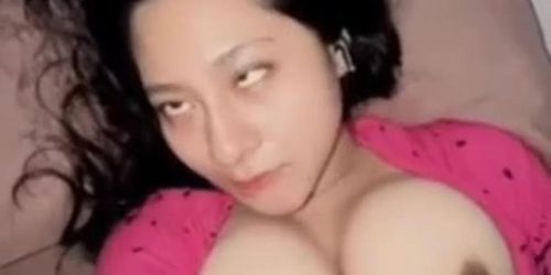 Bidan Rita Kenyot Susu Enjoy