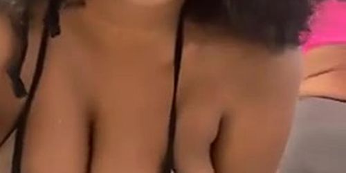 Ebony Booty: Direct Google Drive Folder Link, 137 Of Her Videos, Enjoy Boys => Https://rentry.co/ugvn492w