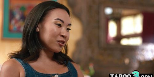 Petite asian teen stepdaughter Kimmy Kimm wants her MILF stepmoms pussy (Romi Rain)
