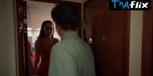 Kristina Orlyanskaya Sexy Scene  in Pozhit Kak Lyudi
