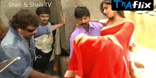 Anushka Shetty Sexy Scene  in Swagatam
