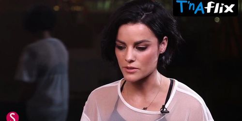 Jaimie Alexander Sexy Scene  in Jaimie Alexande Shows Off Toned Physique For Cover Of Shape Magazine (March, 2016)