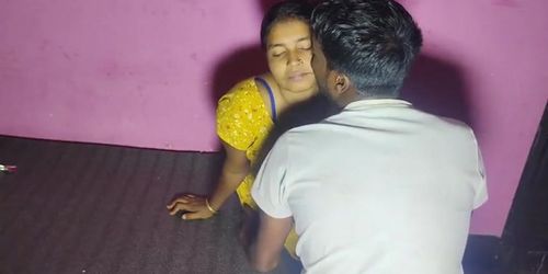 Desi Indian Bhabhi Deluwara Hot Home Sex - Hindi Audio HD
