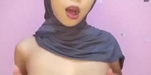 Acel Celva Jilbab Colmek Pakai Dildo