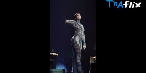 Nathy Peluso Butt,  Breasts Scene  in Nathy Peluso Dancing And Showing Off Her Sexy Hot Curves In Concert With C. Tangana