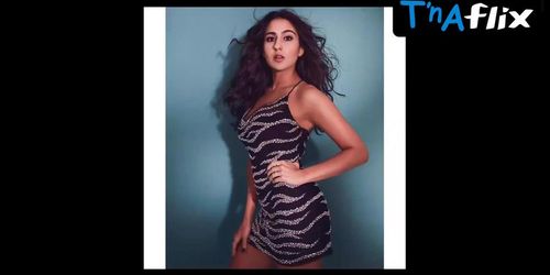 Sara Ali Khan Breasts Scene  in Sara Ali Khan Hot Sexy Bold July September 2021
