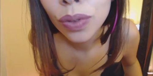 Missbella Bellabrookz First ASMR with Mouth Sounds