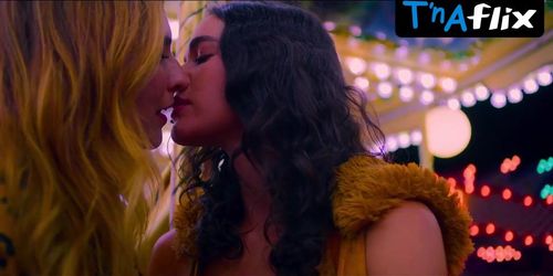 Fernanda Paes Leme Lesbian Scene in Bia AND Victor: Love Of My Life (Bruna Marquezine)