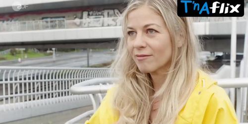 Hilde Dalik Breasts Scene  in Vienna Crime Squad