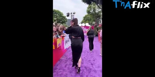Kira Kosarin Sexy Scene  in Kira Kosarin Flaunts Her Sexy Legs At La Premiere Of Netflix's 'Never Have I Ever' Season 4