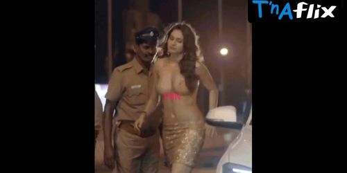 Andrea Jeremiah Butt,  Breasts Scene  in Andrea Jeremiah Hot
