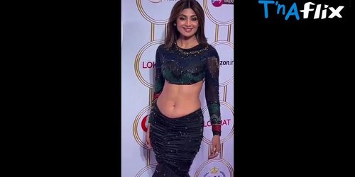 Shilpa Shetty Sexy Scene  in Shilpa Shetty Flaunts Her Mermaid Dress At Lokmat Most Stylish Awards