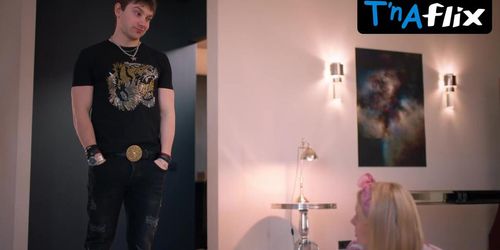 Aleksandra Khromova Sexy Scene  in Krugi Na Vode