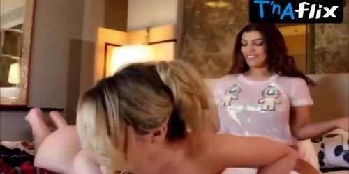 Sarah Peachez Lesbian,  Butt Scene  in Sarah Peachez Girlfriends Fun