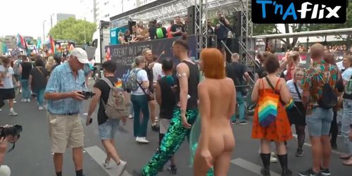 Dolly Dyson Butt,  Breasts Scene  in Dolly Dyson Nude In Public