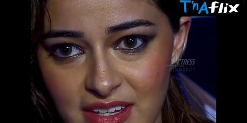 Ananya Panday Butt,  Breasts Scene  in Ananya Panday Filmfare Event 2022