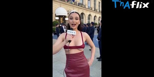 Emma Chamberlain Breasts Scene  in Emma Chamberlain Stuns With Sexy Look At Paris Fashion Week Event