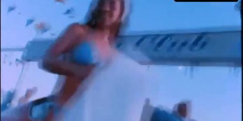 Eliza Dushku Bikini Scene  in Bring It On