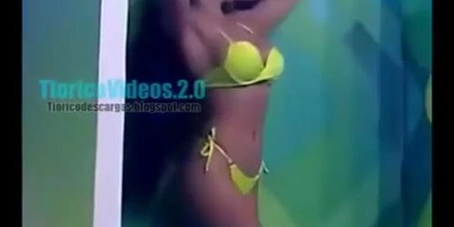 Rosangela Espinoza Bikini Scene  in Esto Es Guerra