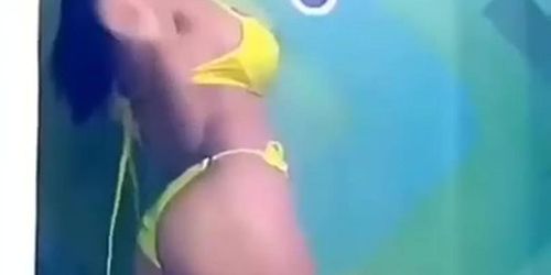 Rosangela Espinoza Bikini Scene  in Esto Es Guerra