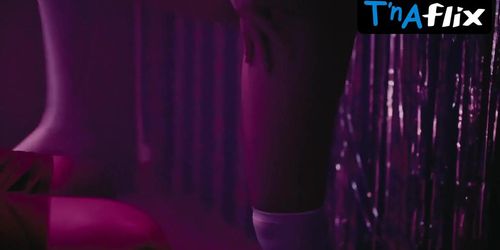 Aliya Raymundo Breasts,  Underwear Scene  in Kalakal