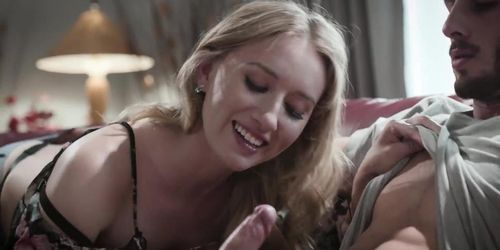 Riley Reyes - Aunt's Hospitality (Riley Reynolds)