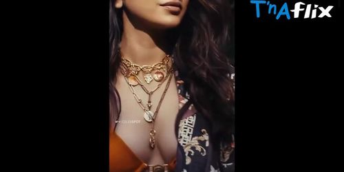 Rakul Preet Singh Breasts,  Bikini Scene  in Rakul Preet Singh Bikini Glimpse Video Clip