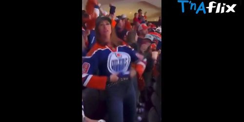 Unknown Breasts Scene  In Fan Girl Sexy And Nude Flashes Her Hot Tits At Stanley Cup Finals In Florida