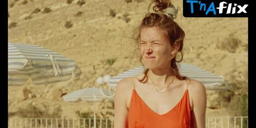 Clara Schwinning Sexy Scene  in The Red Sea Makes Me Wanna Cry